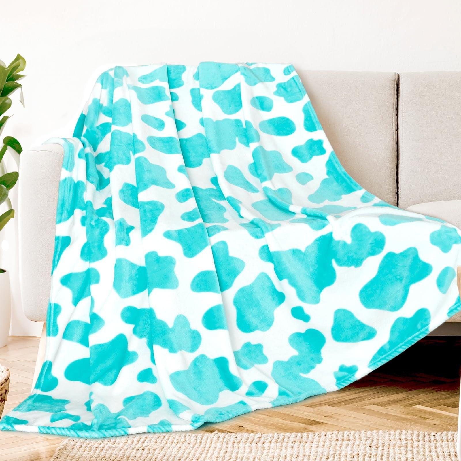 Cows Pattern Printed Flannel Digital Blanket