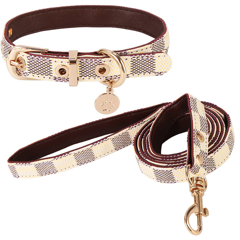 Hand Holding Rope Sets Of  Leather Collars For Small Pets